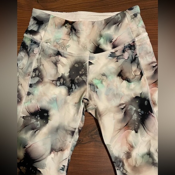 calia by carrie underwood leggings - Picture 6 of 10